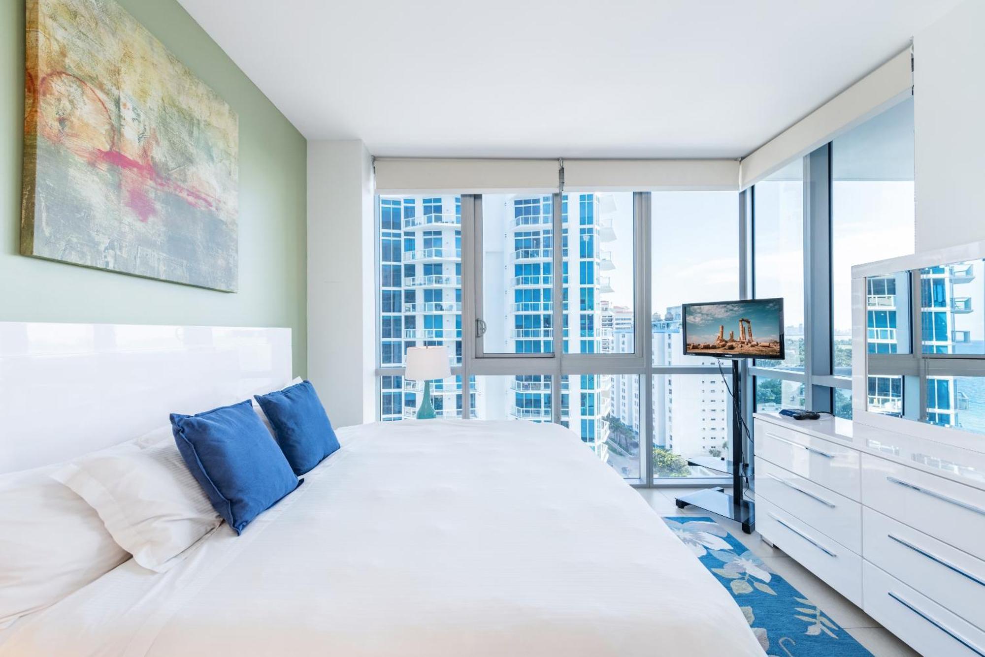 Bluebird Suites Monte Carlo Маямі-Біч Номер фото