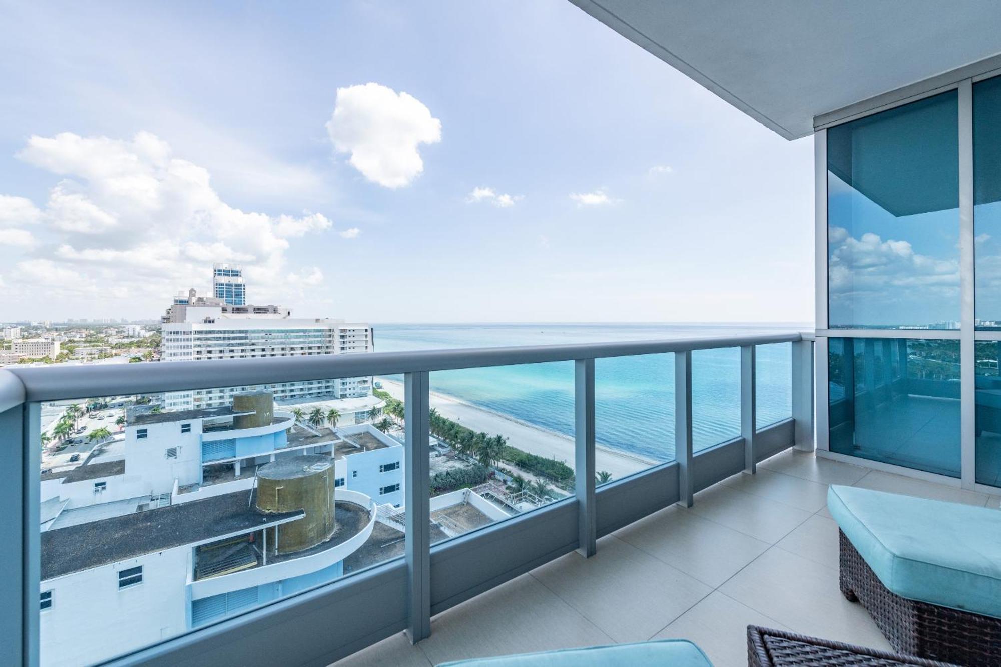 Bluebird Suites Monte Carlo Маямі-Біч Номер фото